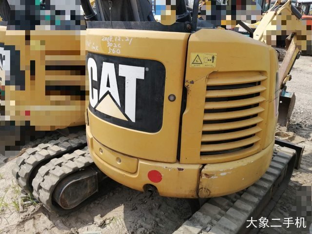 卡特彼勒 302 挖掘机