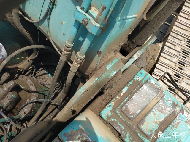 神钢 SK230 挖掘机