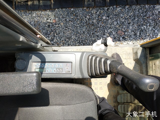 徐工 XE80A 挖掘机