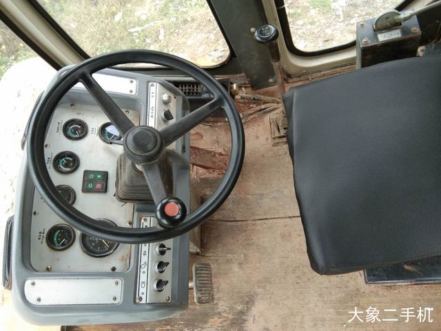 龙工 LG520B机械驱动 压路机