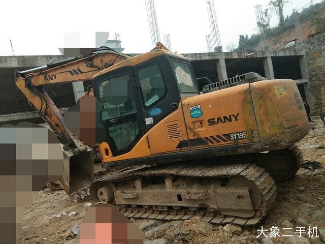 三一重工 SY135C 挖掘机