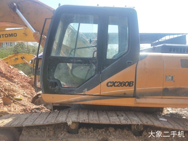 凯斯 CX240B 挖掘机