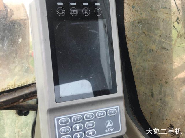 三一重工 SY135C 挖掘机