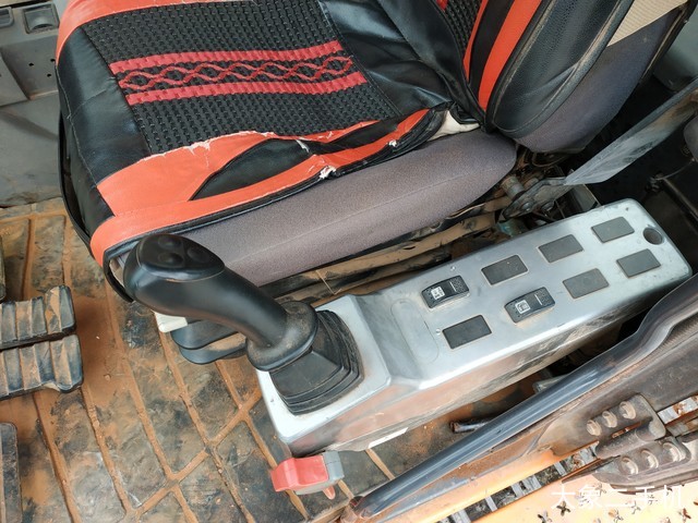 斗山 DX500LC 挖掘机