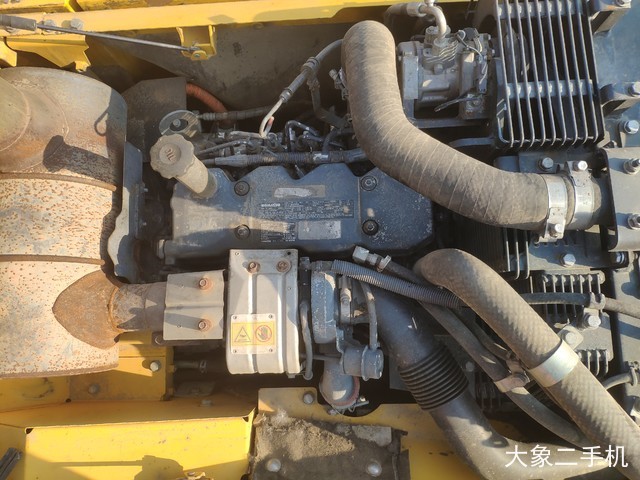 小松 PC200-8 Hybrid(混合动力) 挖掘机