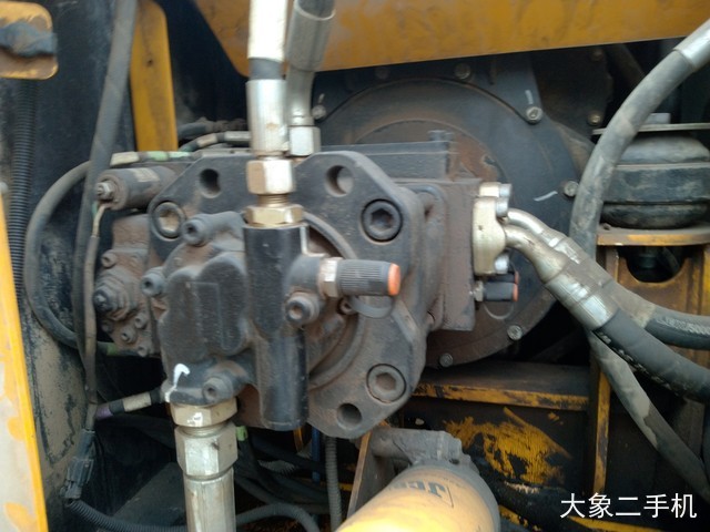 杰西博 JS130LC 挖掘机