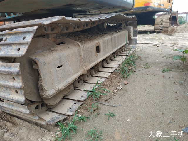 神钢 SK75-8 挖掘机