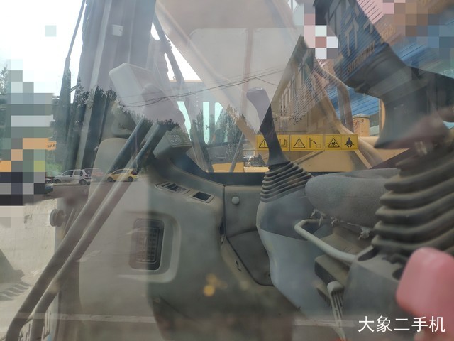 三一重工 SY135C-8 挖掘机