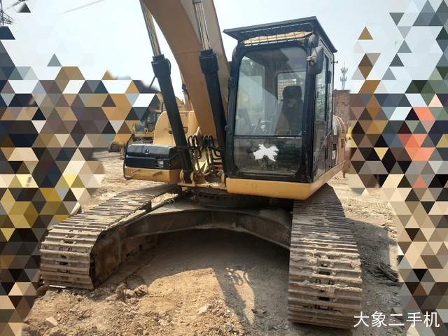 卡特彼勒 326DL 挖掘机