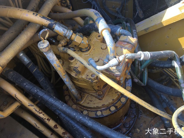 卡特彼勒 329DL 挖掘机