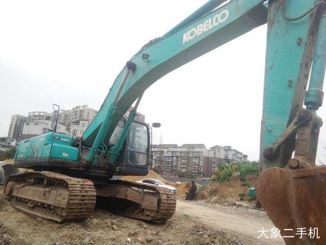 神钢 SK350LC-8 挖掘机