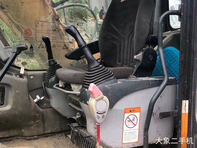 三一重工 SY135C-9 挖掘机