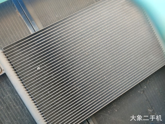 神钢 SK260LC-8 挖掘机
