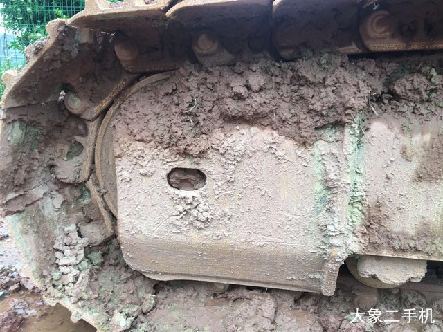 雷沃重工 FR220E 挖掘机