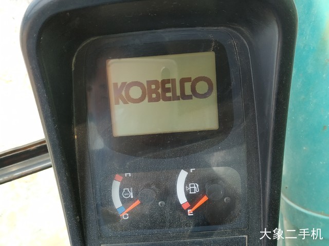 神钢 SK260LC-8 挖掘机