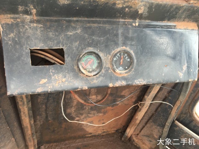 小松 D85EX-15 推土机