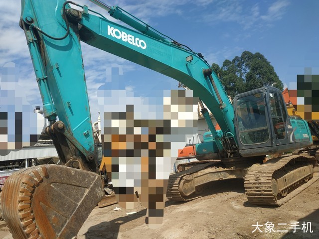 神钢 SK260LC-8 挖掘机