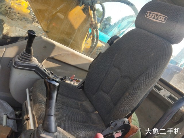 雷沃重工 FR220-7 挖掘机