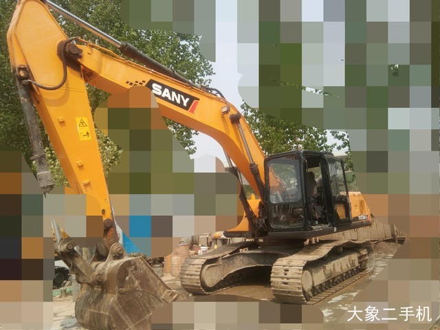 三一重工 SY215C 挖掘机