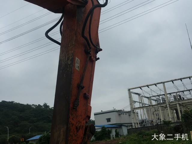 日立 ZX130H 挖掘机