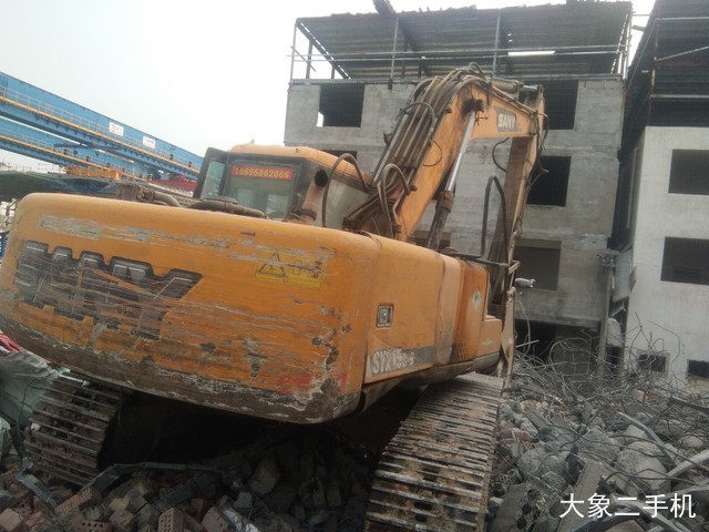 三一重工 SY215C 挖掘机