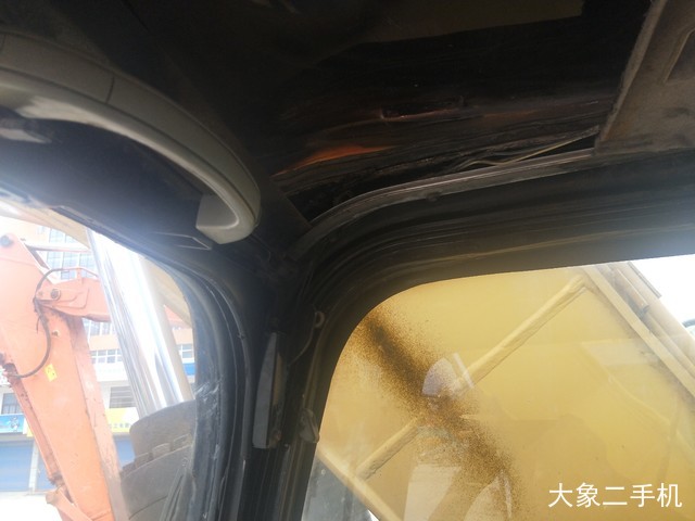 卡特彼勒 323DL 挖掘机