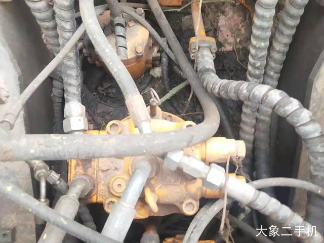 三一重工 SY135C-8 挖掘机