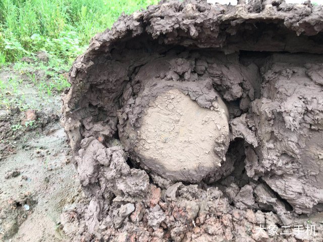 徐工 XE135B 挖掘机