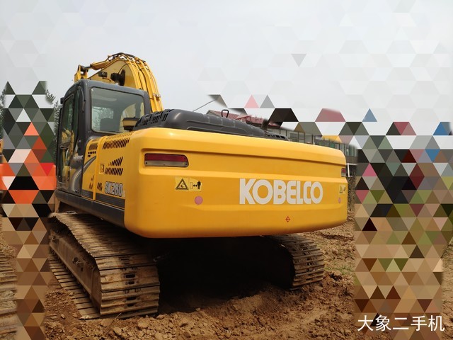 神钢 SK260LC-8 挖掘机