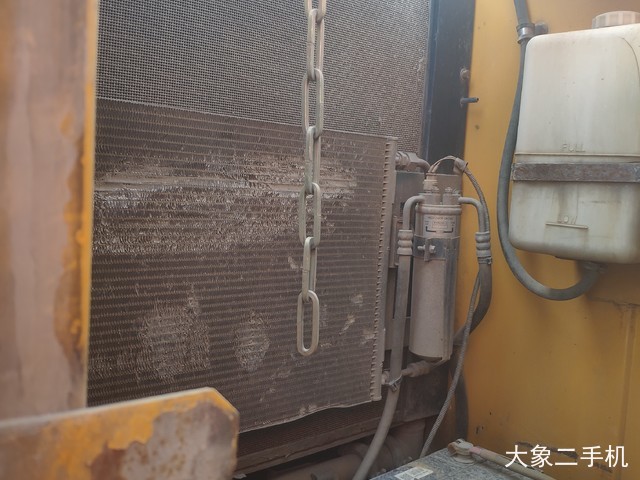 徐工 XE215C 挖掘机