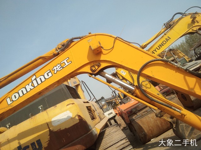 龙工 LG6065 挖掘机