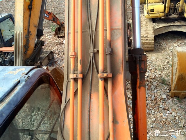 日立 ZX240-5A 挖掘机