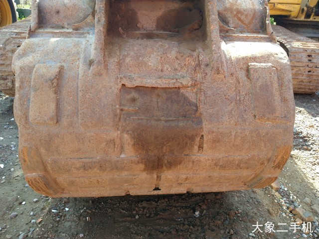 斗山 DX260LC 挖掘机