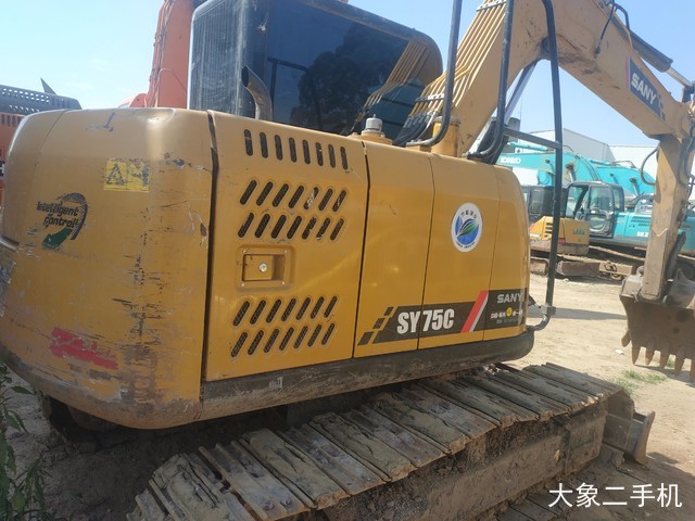 三一重工 SY75C 挖掘机
