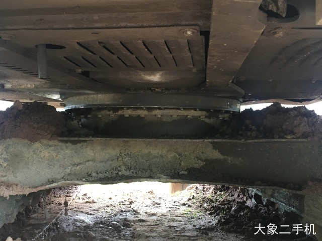 雷沃重工 FR170E 挖掘机