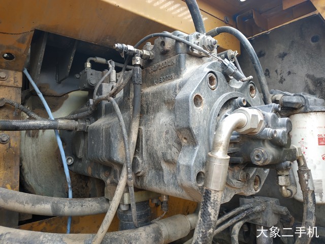 徐工 XE470C 挖掘机