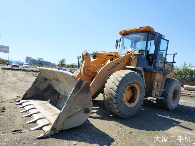 龙工 LG855B 装载机