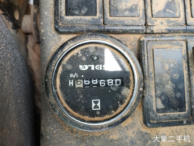 山东临工 LG6250E 挖掘机