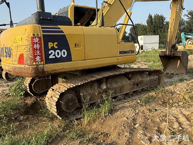 小松 PC200-8M0 挖掘机