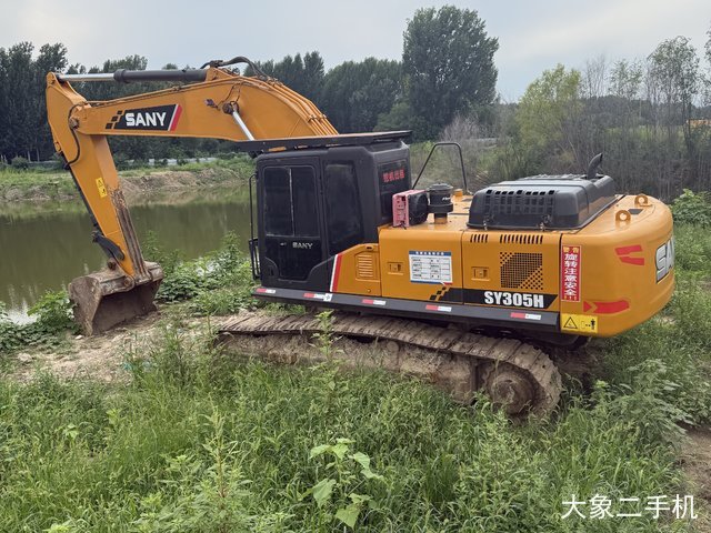 三一重工 SY305H 挖掘机