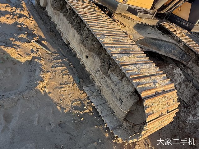 三一重工 SY215C-9 挖掘机