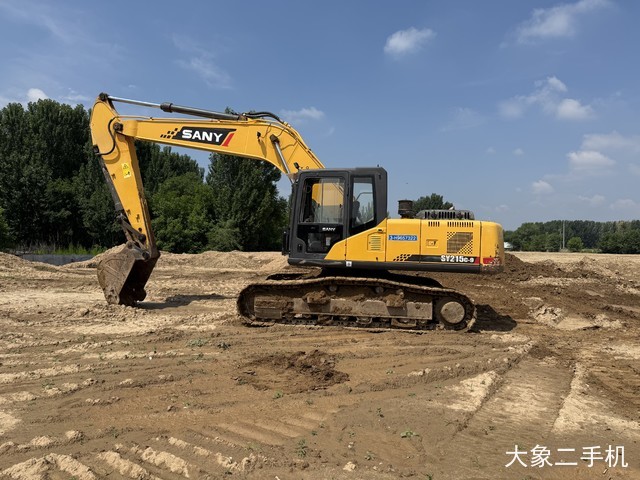三一重工 SY215C-9 挖掘机