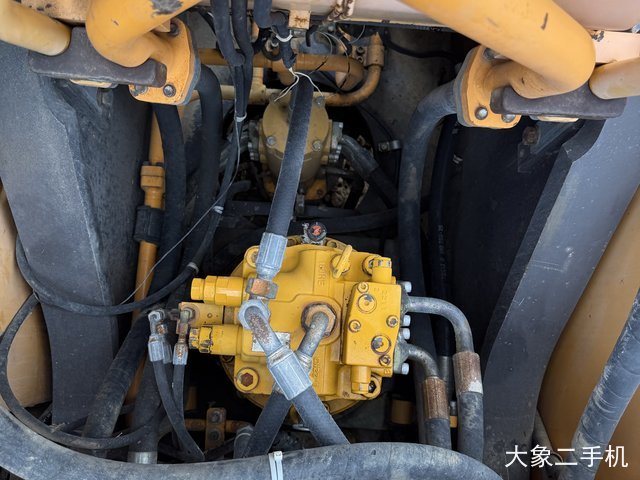 三一重工 SY235C-9 挖掘机