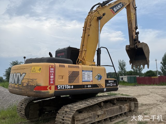 三一重工 SY215C-9 挖掘机