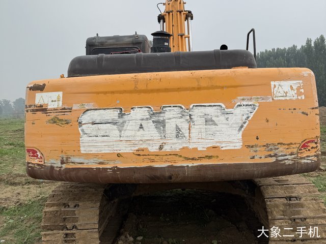 三一重工 SY235C-9 挖掘机