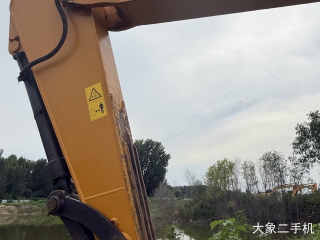 三一重工 SY305H 挖掘机