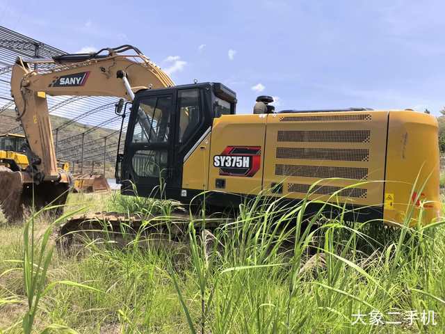 三一重工 SY375H 挖掘机