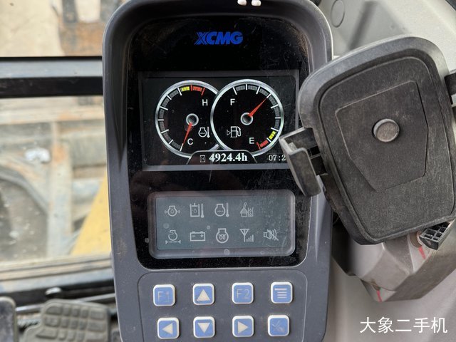 徐工 XE60D 挖掘机