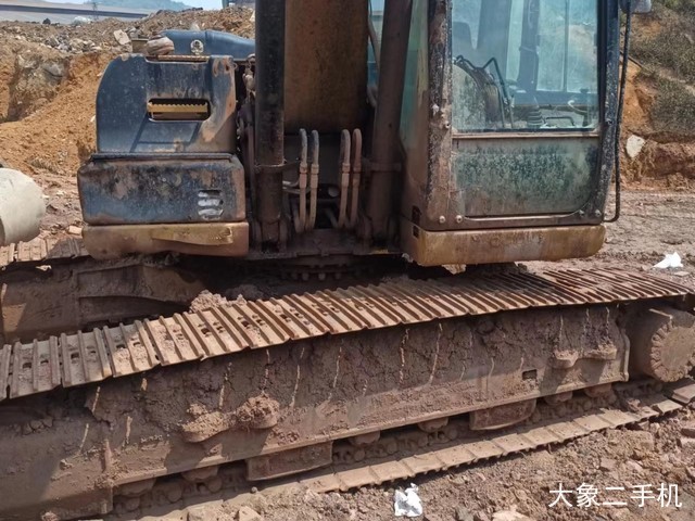 卡特彼勒 323D2L 挖掘机