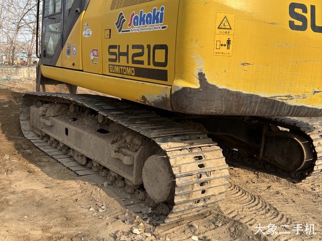 住友 SH210-5 挖掘机